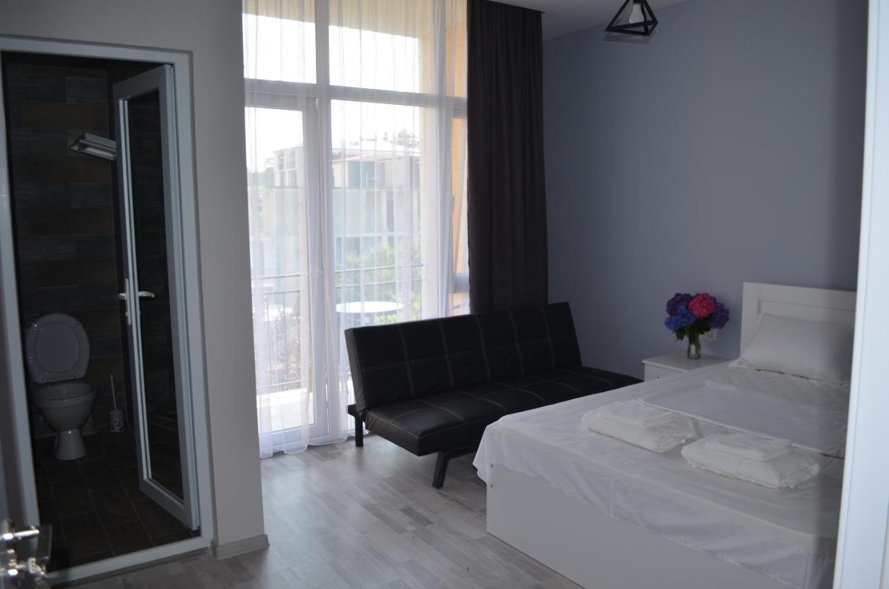 Guest House Madonna Kobuleti Zewnętrze zdjęcie