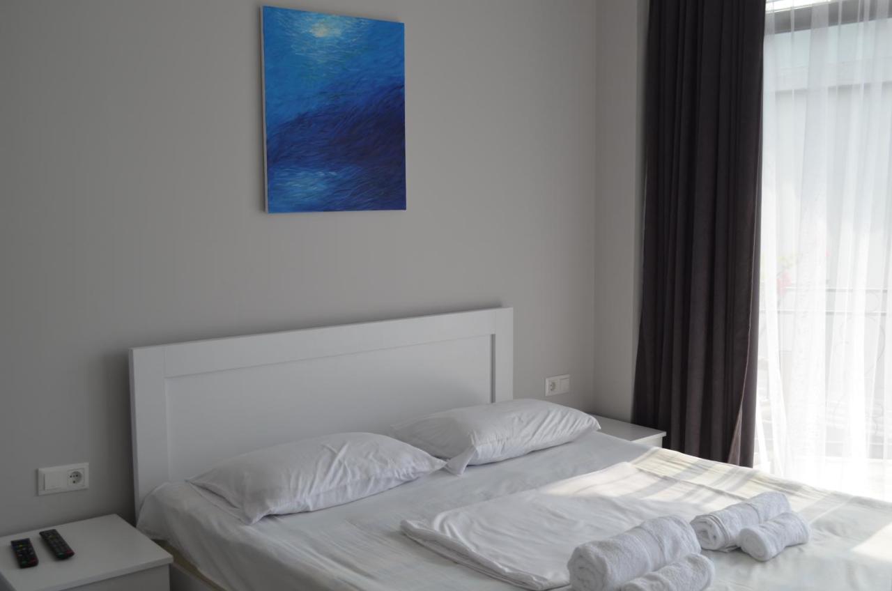 Guest House Madonna Kobuleti Zewnętrze zdjęcie