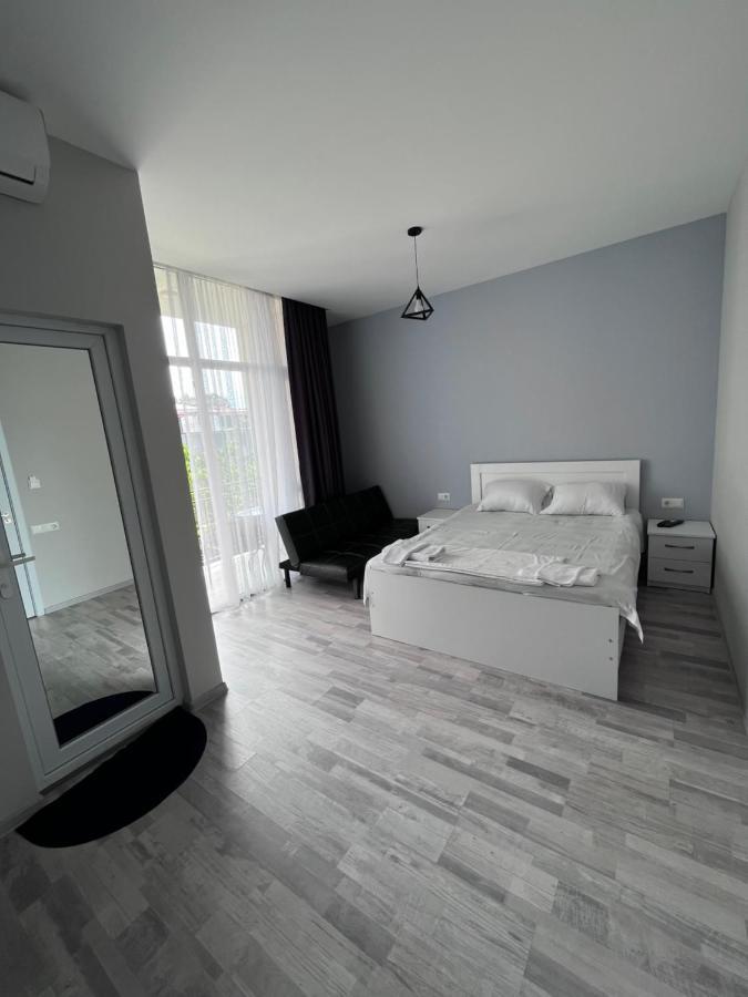 Guest House Madonna Kobuleti Zewnętrze zdjęcie