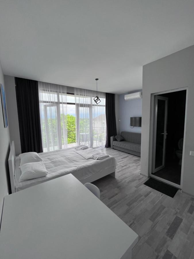 Guest House Madonna Kobuleti Zewnętrze zdjęcie