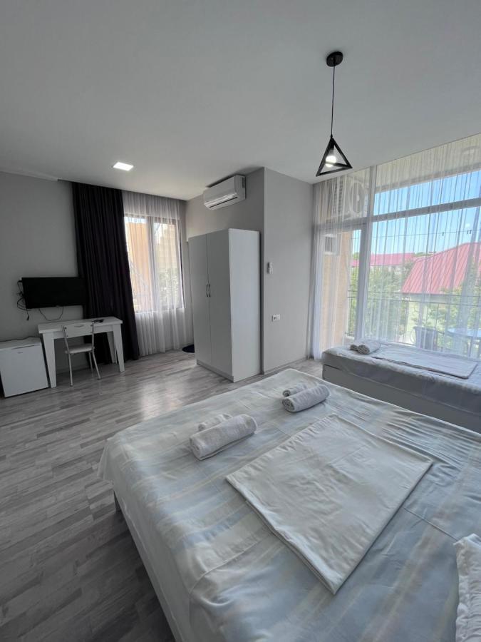 Guest House Madonna Kobuleti Zewnętrze zdjęcie