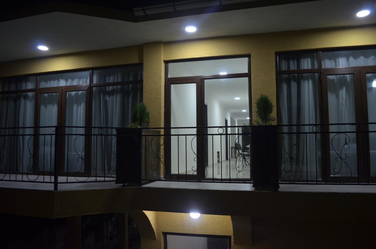 Guest House Madonna Kobuleti Zewnętrze zdjęcie